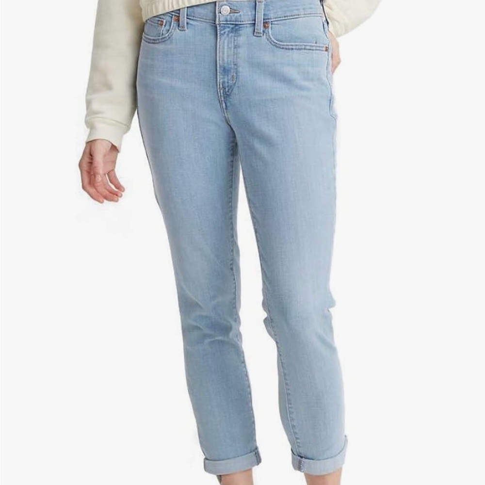 Levi’s boyfriend jeans size 27